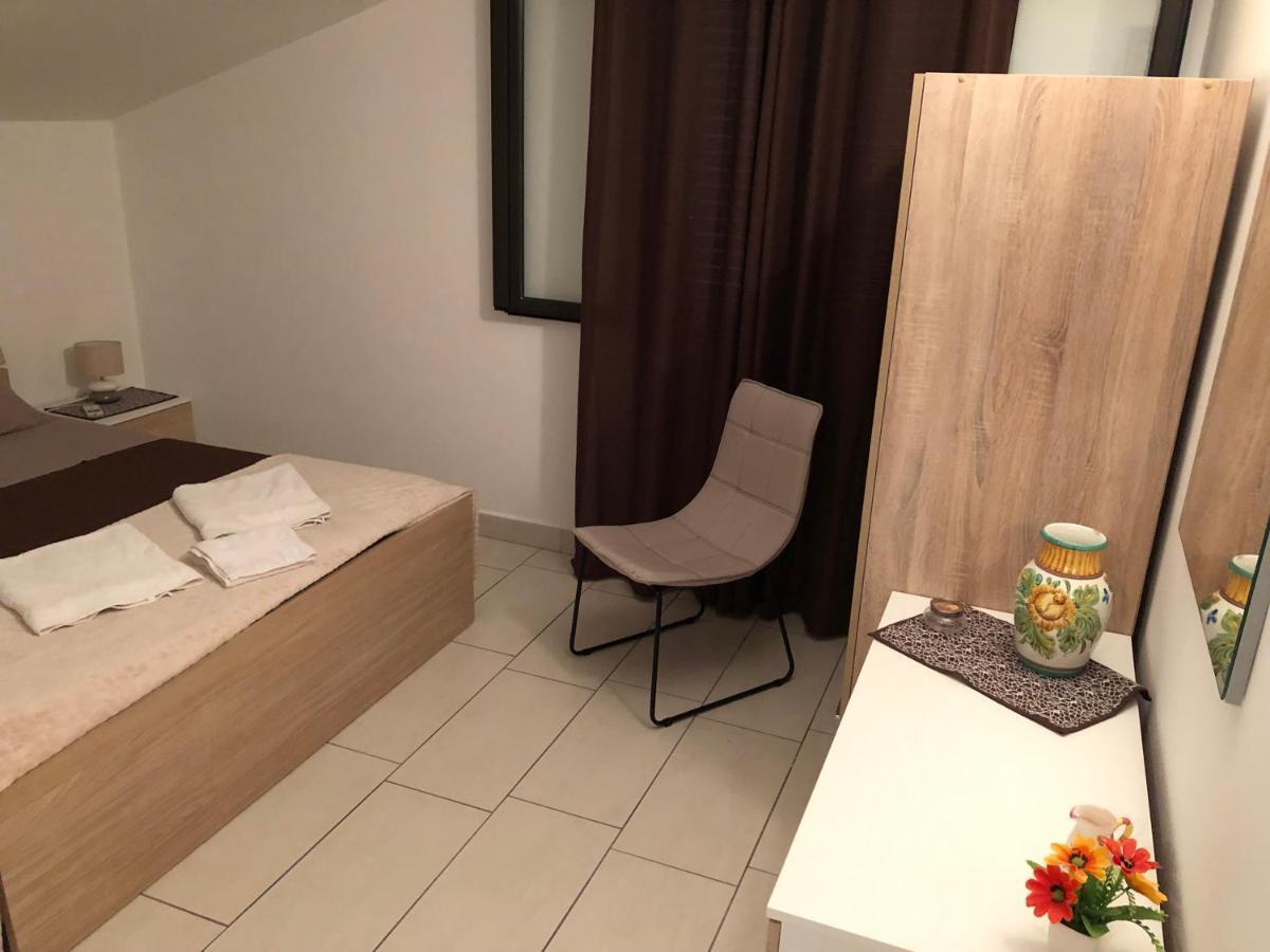 Royal Bay Apartment *